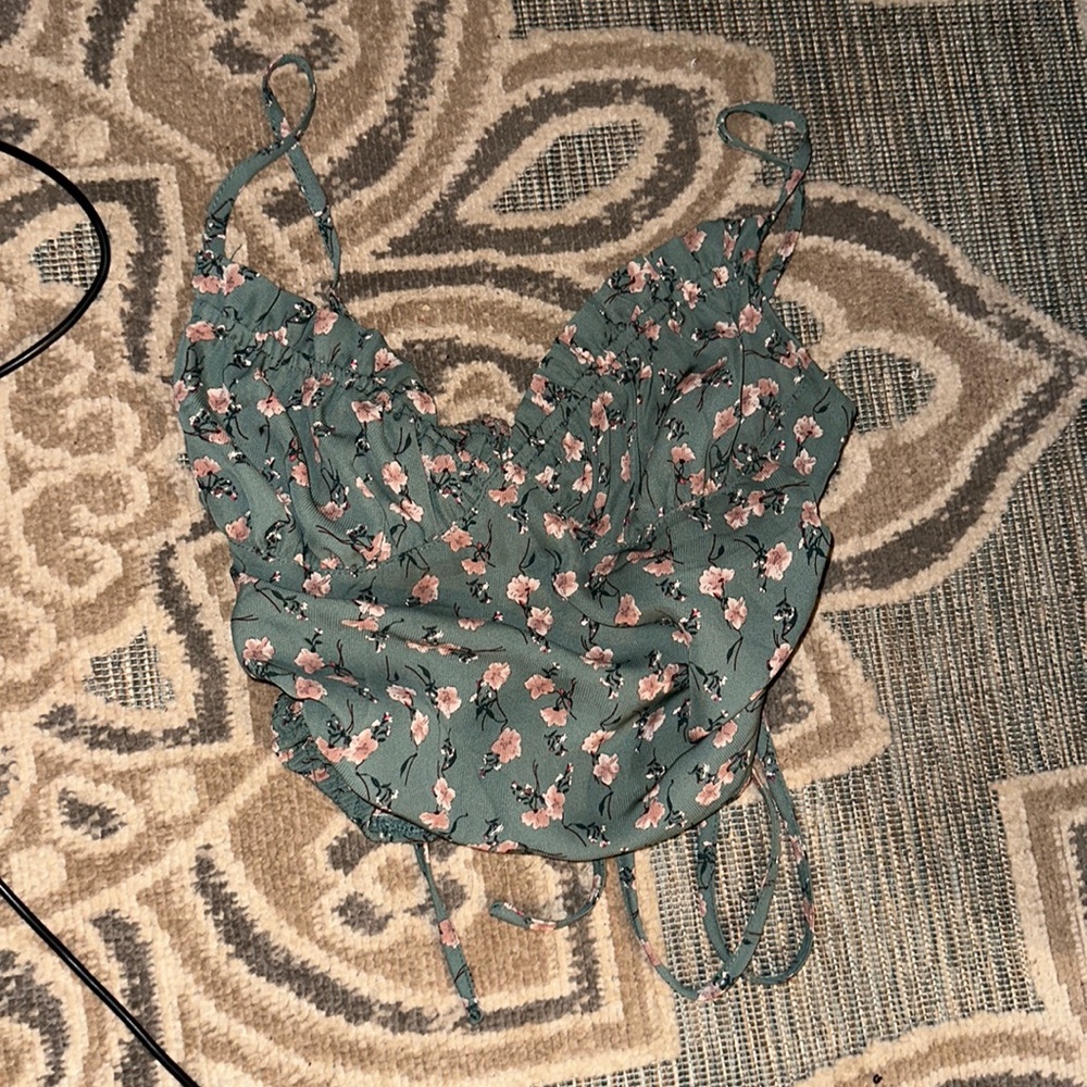 Tie tank top